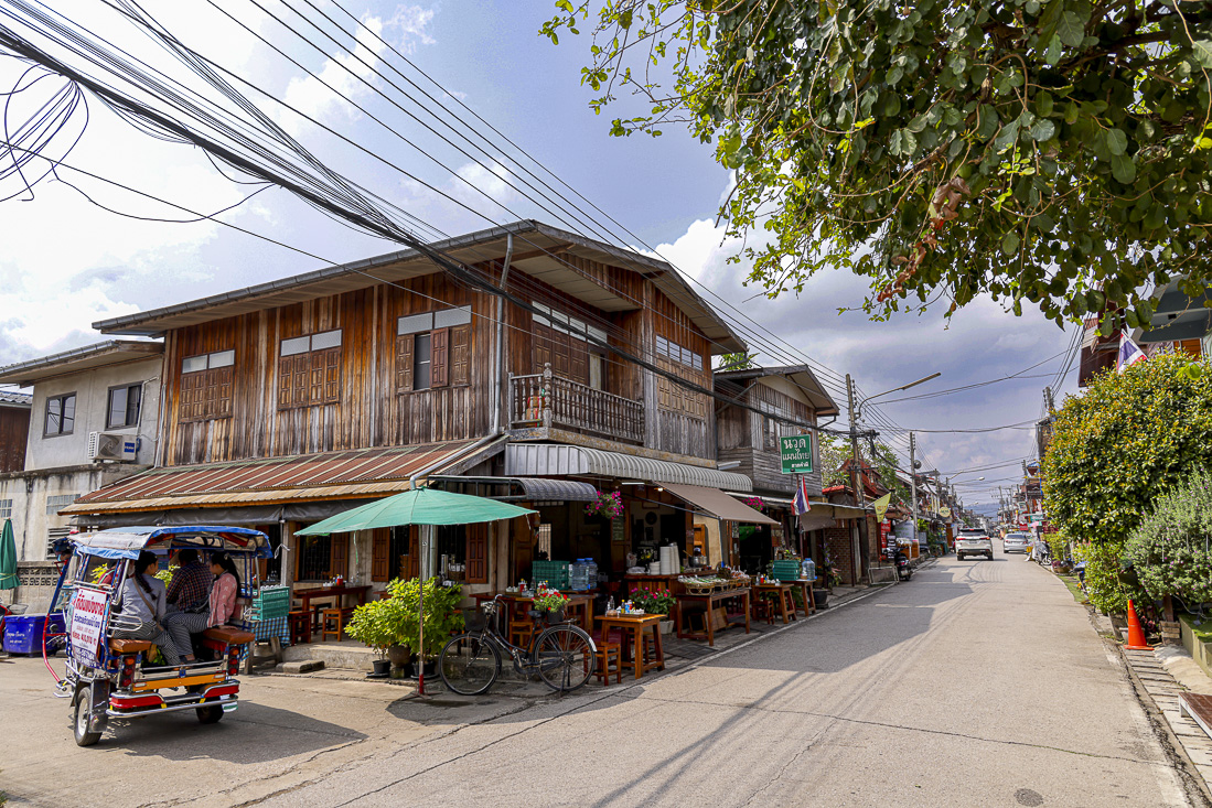 Houten huizen in Chiang Khan
